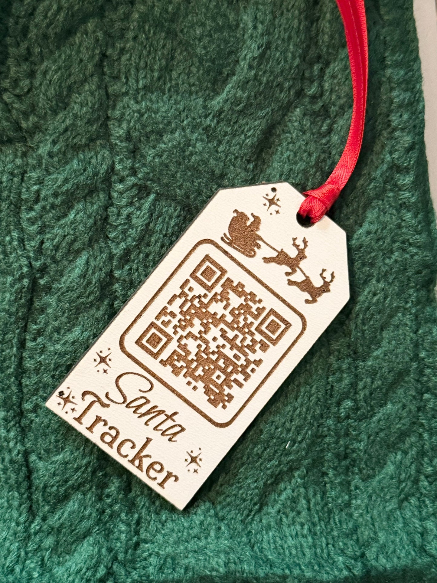 Santa Tracker QR Tag – Laser-Engraved Christmas Keepsake
